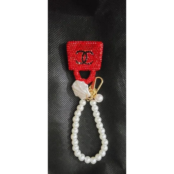 Red Rhinestone Handbag Charm Faux Pearl Wristlet Keychain Shell Detail Gold Tone - Picture 4 of 4